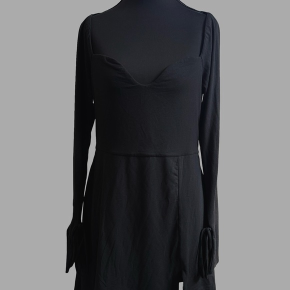 Oh Polly Black Long Sleeve Dress with Slit - Picture 4 of 7